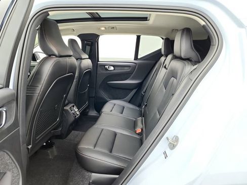 New 2026 Volvo XC40 B5 Plus w/ Protection Package Premier AWD/4WD image 24