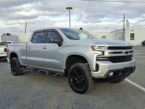 Used 2022 Chevrolet Silverado 1500 RST image 2