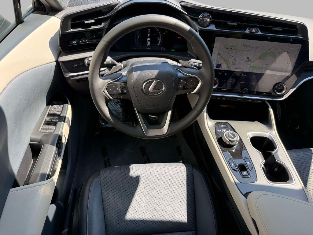 Used 2023 Lexus RZ 450e Premium w/ Technology Package AWD/4WD image 4