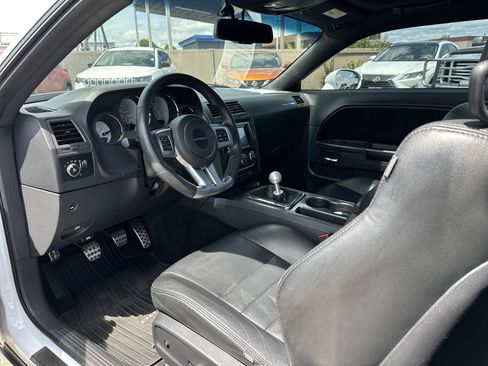 Used 2014 Dodge Challenger SRT8 Core image 10