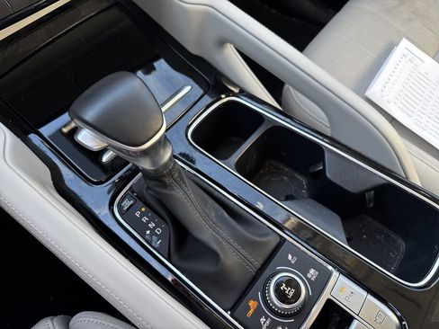 Used 2023 Kia Telluride SX image 25