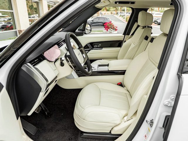 New 2026 Land Rover Range Rover SE AWD/4WD image 14