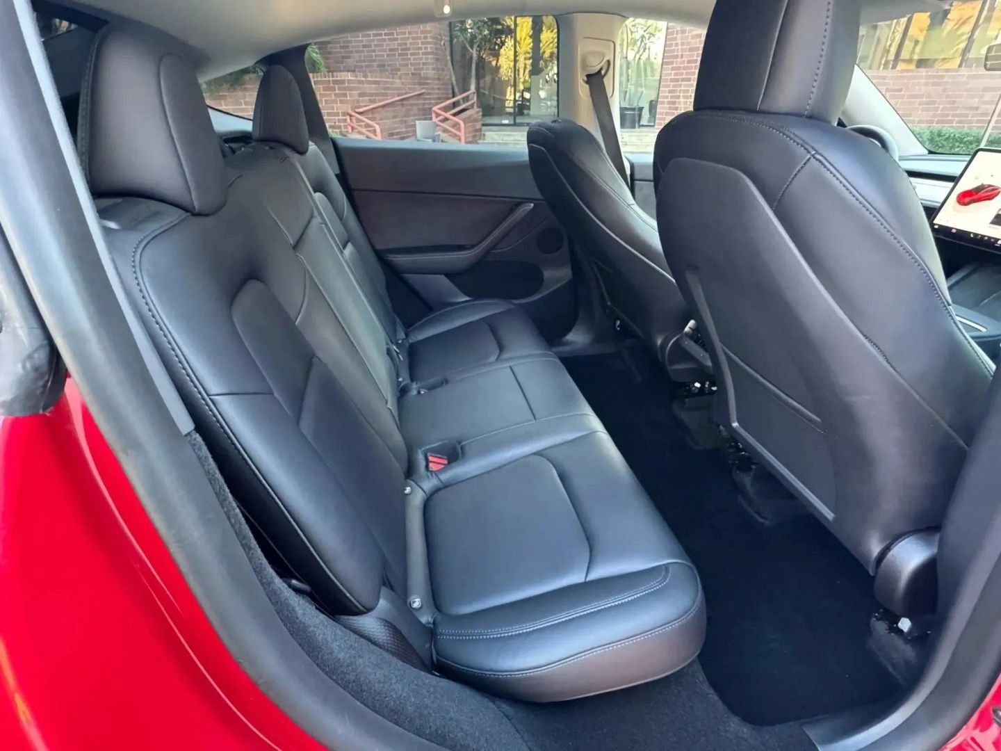Used 2022 Tesla Model Y Long Range AWD/4WD image 9