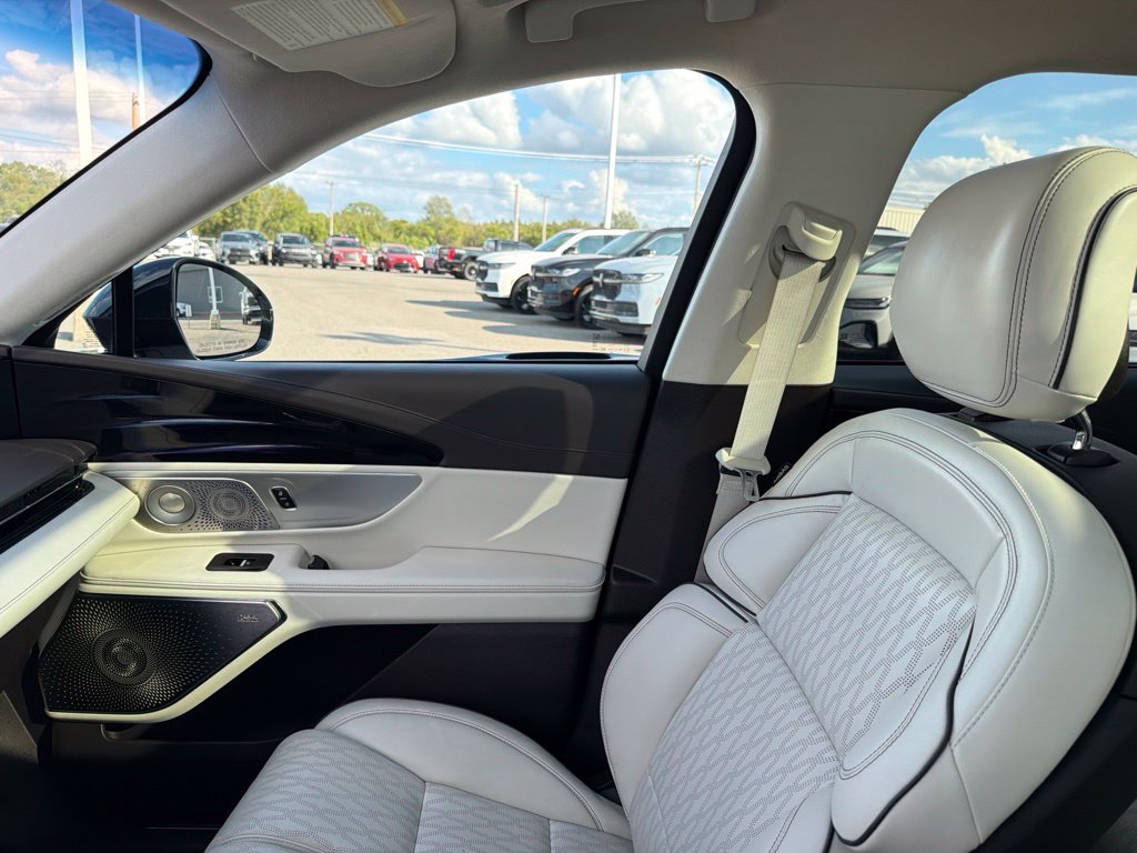 Used 2024 Lincoln Nautilus Black Label w/ Jet Appearance Package (87T) AWD/4WD image 36