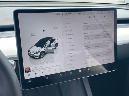 Used 2024 Tesla Model Y Long Range image 8