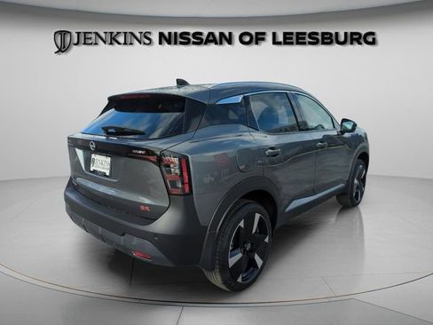 New 2026 Nissan Kicks SR FWD image 3