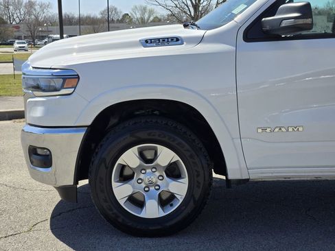 Used 2025 RAM 1500 Big Horn AWD/4WD image 5