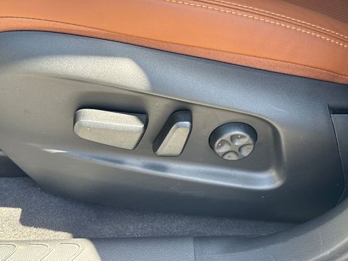 New 2025 VinFast VF 8 Plus AWD/4WD image 27