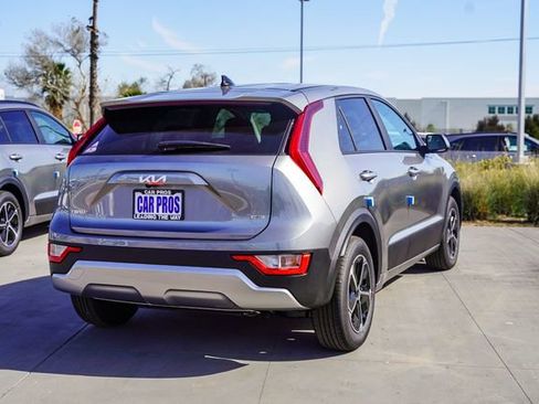 New 2026 Kia Niro LX FWD image 7