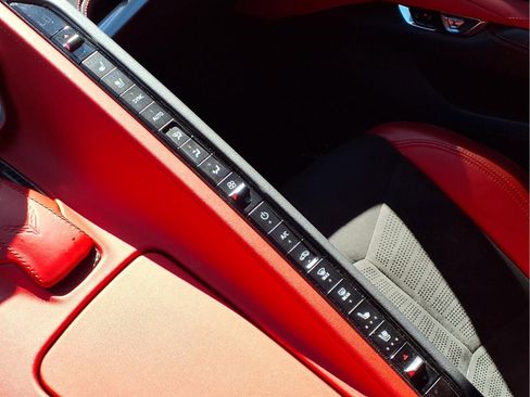 Used 2022 Chevrolet Corvette Stingray Preferred Cpe w/ Z51 Performance Package image 19