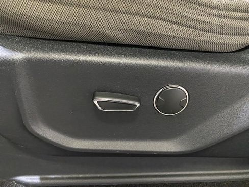 Used 2016 Ford F150 XLT image 15