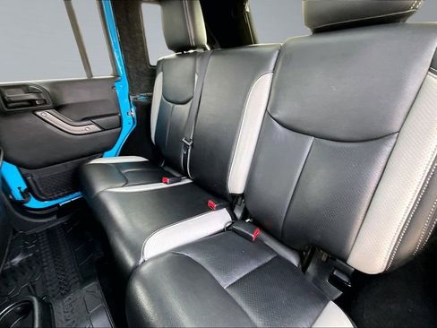 Used 2018 Jeep Wrangler Unlimited Sport S image 26