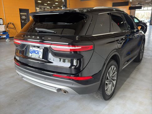 Used 2023 Lincoln Corsair Reserve w/ Equipment Group 201A AWD/4WD image 5