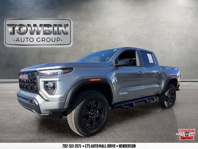 Used 2025 GMC Canyon Elevation w/ Convenience Package