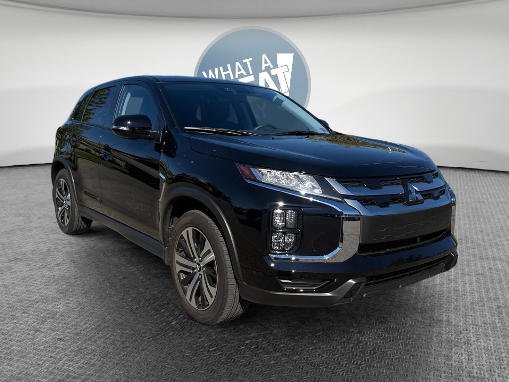 Used 2026 Mitsubishi Outlander Sport SE AWD/4WD image 1