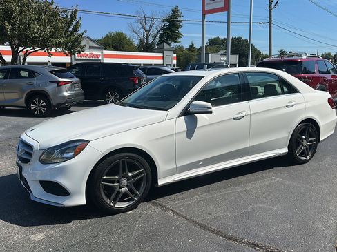 Used 2016 Mercedes-Benz E 350 4MATIC Sedan image 6