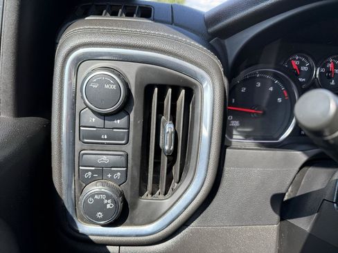 Used 2023 Chevrolet Silverado 2500 LT AWD/4WD image 22