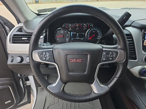 Used 2017 GMC Yukon SLE w/ HD Trailering Package image 28