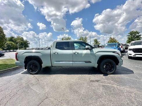 Used 2024 Toyota Tundra Platinum w/ TRD Off-Road Package AWD/4WD image 19