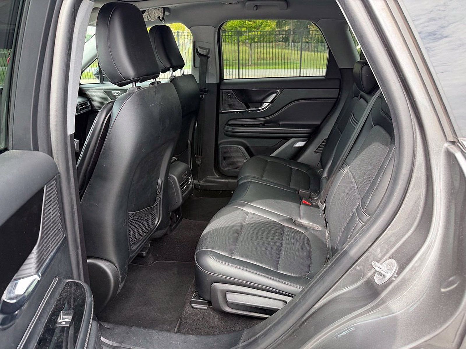 Used 2022 Lincoln Corsair AWD w/ Premium Package image 10