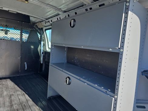 Used 2016 Chevrolet Express 2500 image 11