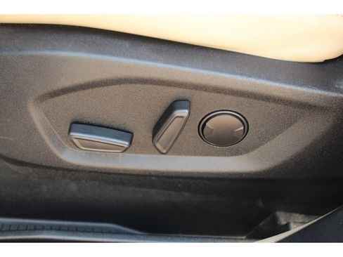 Used 2021 Ford Edge SEL w/ Convenience Package image 15