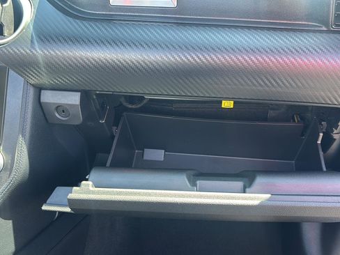Used 2019 Ford Mustang Convertible RWD image 25