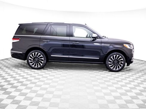 Used 2022 Lincoln Navigator Black Label AWD/4WD image 6