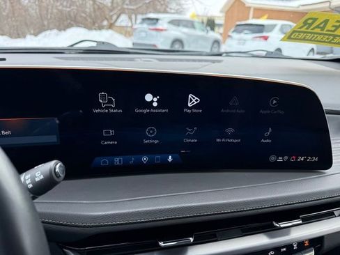 Used 2025 Cadillac XT4 Premium Luxury AWD/4WD image 35
