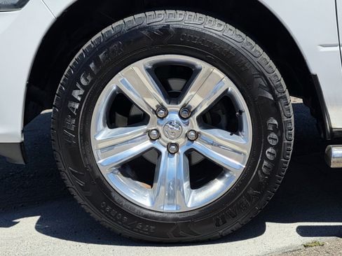 Used 2017 RAM 1500 Sport w/ Premium Sound Group RWD image 9