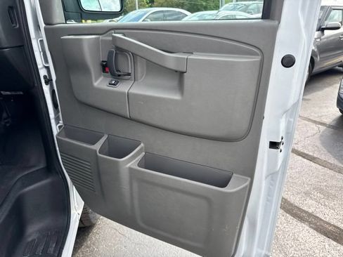 Used 2023 GMC Savana 2500 Extended w/ Driver Convenience Package RWD image 29