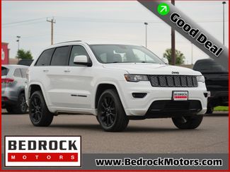 Used 2018 Jeep Grand Cherokee Altitude AWD/4WD video 1