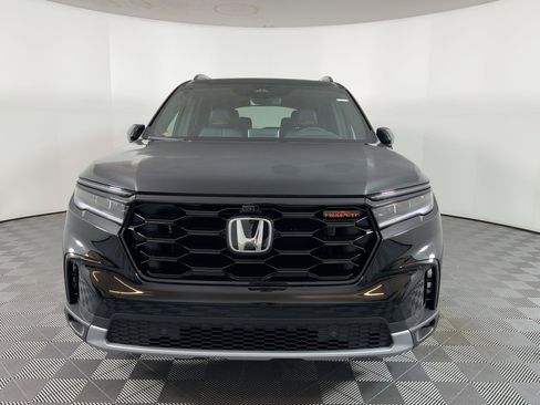 New 2025 Honda Pilot TrailSport image 6