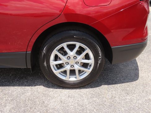 Used 2022 Chevrolet Equinox LT FWD image 18