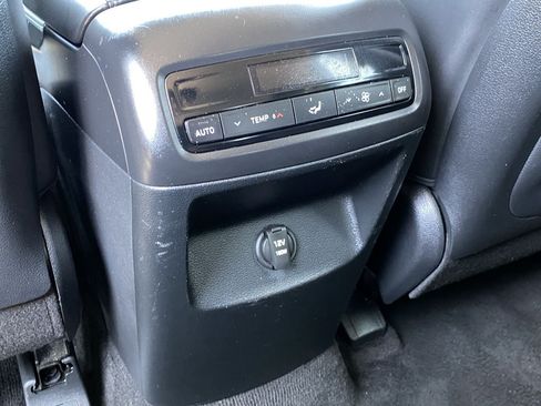 Used 2024 Hyundai Palisade SEL FWD image 16