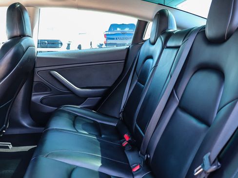 Used 2018 Tesla Model 3 Long Range AWD/4WD image 18