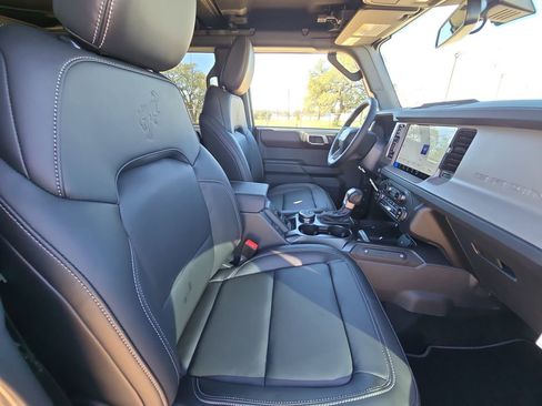 New 2026 Ford Bronco Outer Banks AWD/4WD image 17
