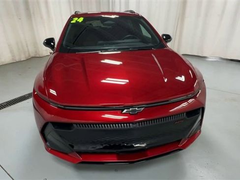 Used 2024 Chevrolet Equinox EV RS image 3