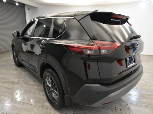 Used 2023 Nissan Rogue S AWD/4WD image 3