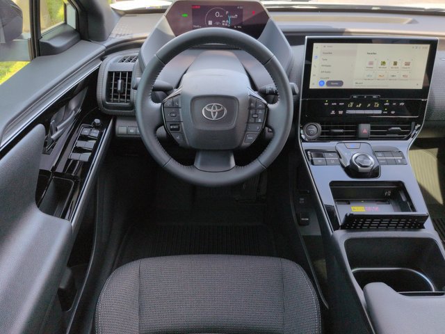 Used 2024 Toyota bZ4X FWD image 16