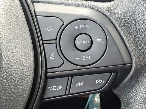 Used 2023 Toyota RAV4 LE image 22