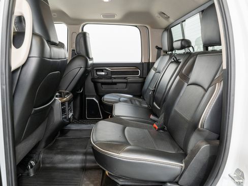 Used 2023 RAM 2500 Laramie AWD/4WD image 32