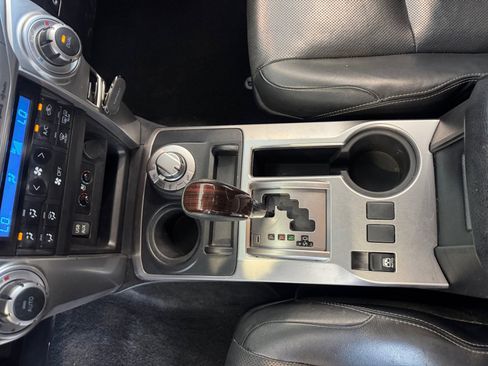 Used 2018 Toyota 4Runner Limited AWD/4WD image 15