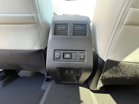 New 2026 Mitsubishi Outlander SEL FWD image 40