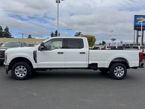 Used 2023 Ford F250 XLT AWD/4WD image 8