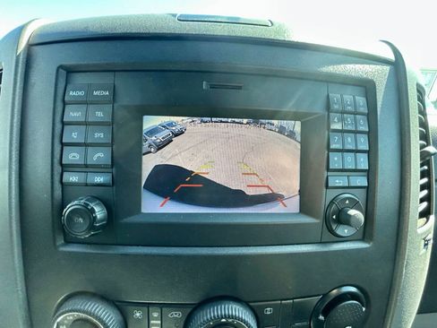 Used 2015 Mercedes-Benz Sprinter 2500 w/ Driver Comfort Package image 19