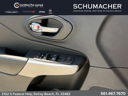 Certified 2022 Jeep Cherokee Latitude AWD/4WD image 27