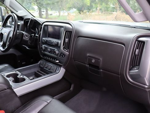 Used 2019 Chevrolet Silverado 2500 LTZ w/ Duramax Plus Package AWD/4WD image 17