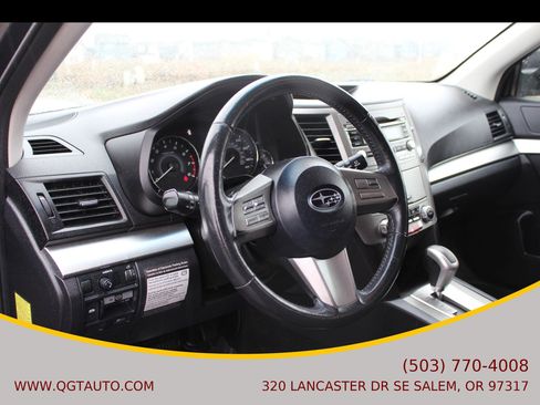Used 2010 Subaru Outback 2.5i Premium AWD/4WD image 10