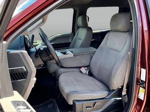 Used 2015 Ford F150 XLT w/ Equipment Group 302A Luxury RWD image 10